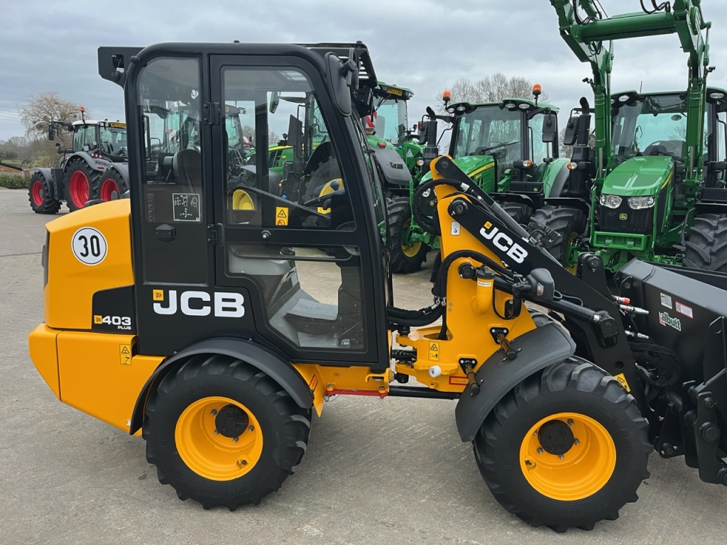 JCB 403 Plus