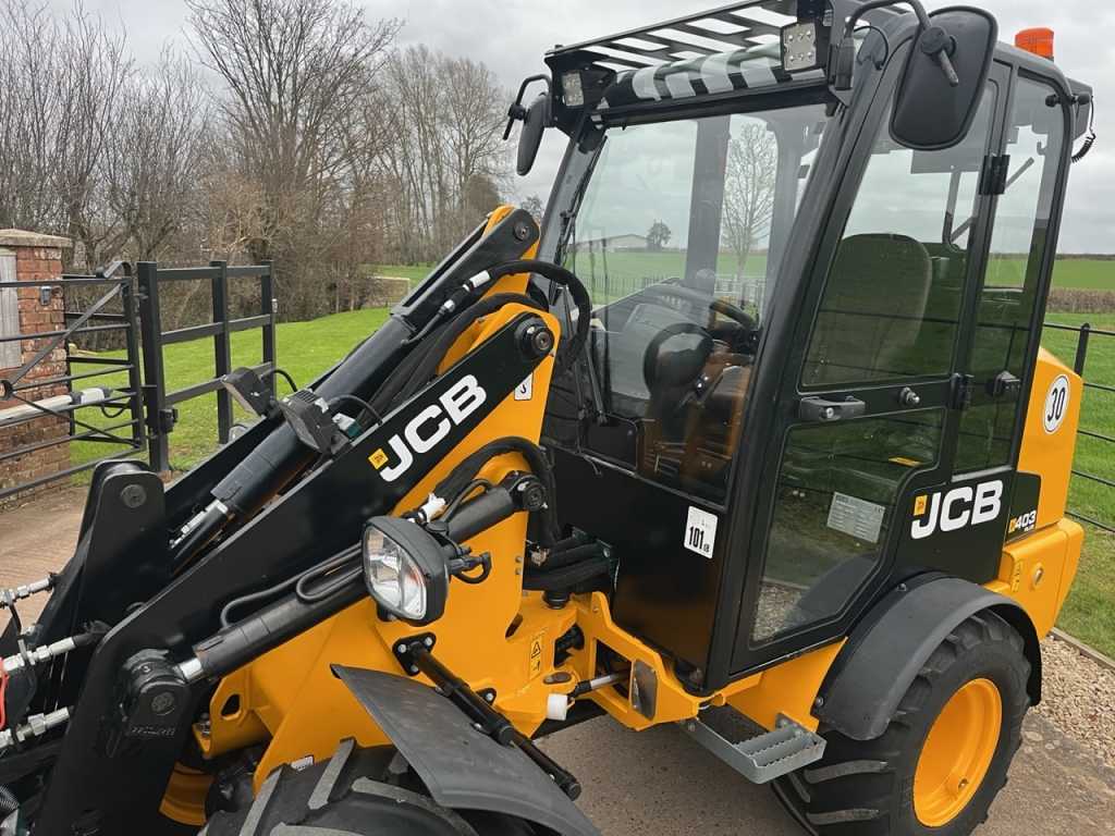 JCB 403 Plus