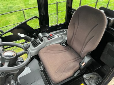 JCB 403 Plus