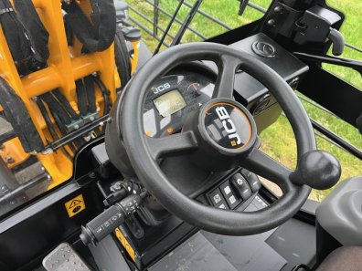 JCB 403 Plus