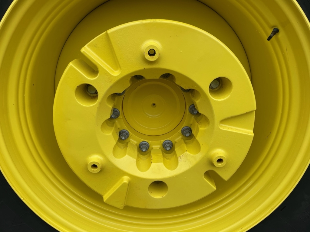 John Deere 6R 250