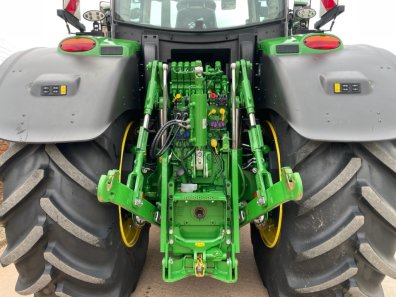 John Deere 6R 250
