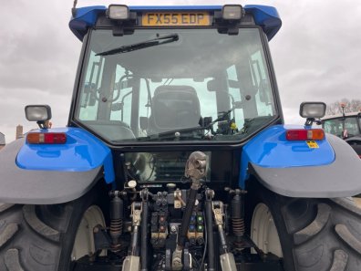 New Holland TM140