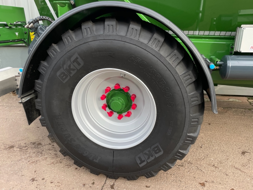 SpreadPoint SP-600 lime spreader