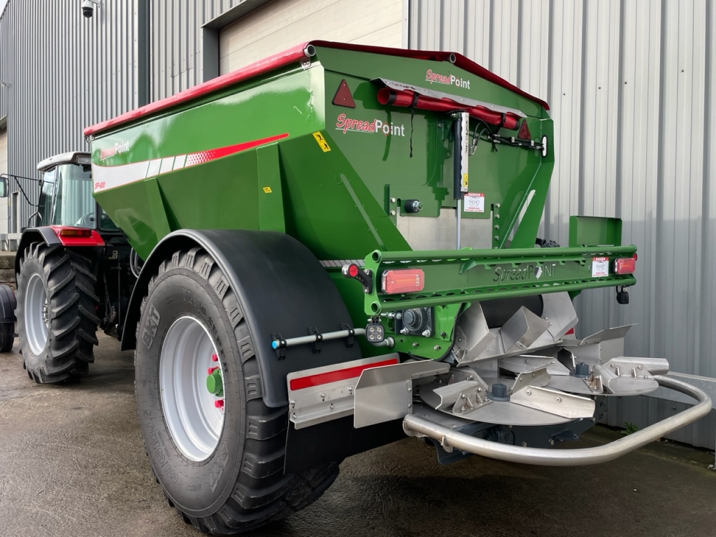 SpreadPoint SP-600 lime spreader