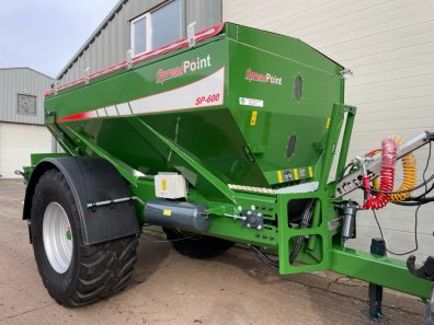 SpreadPoint SP-600 lime spreader