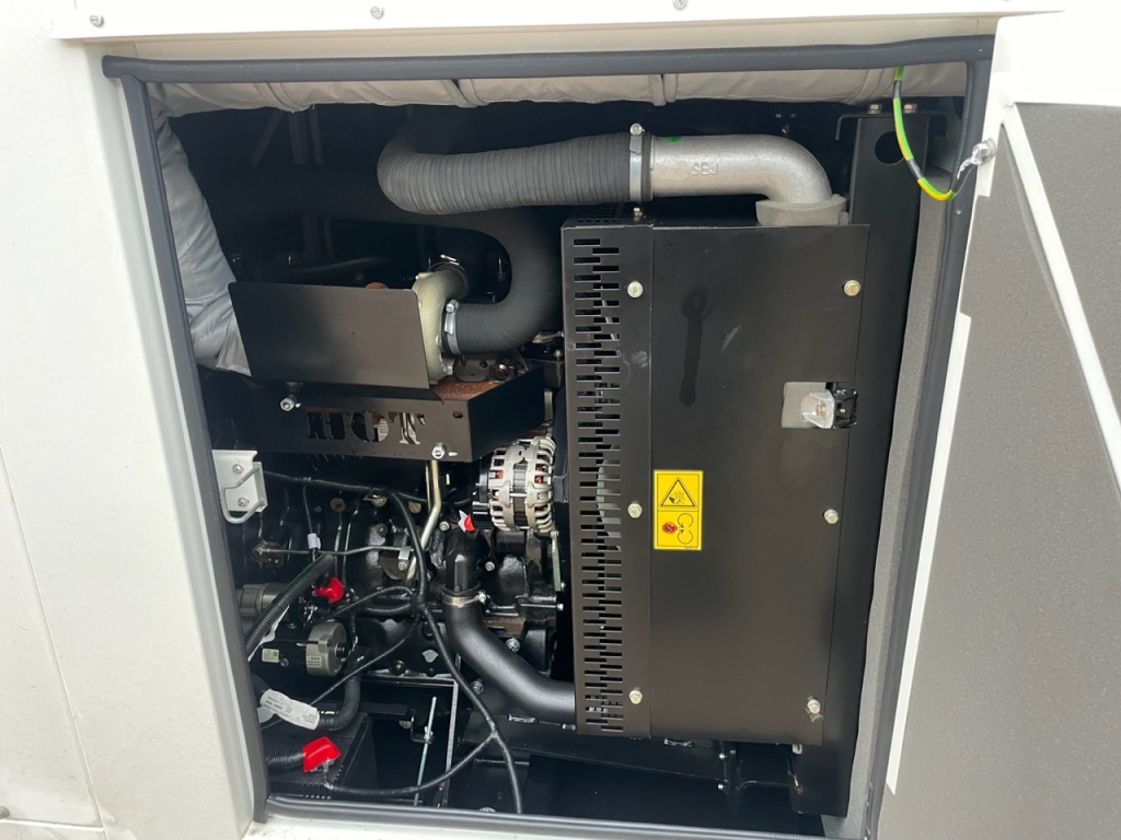 JCB G115QS generator