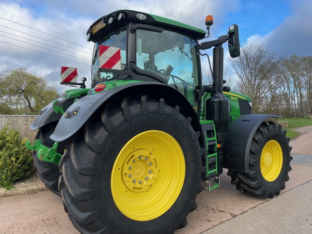 John Deere 6250R