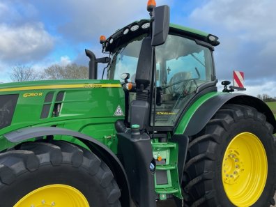 John Deere 6250R