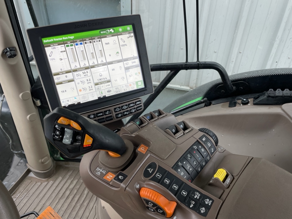 John Deere 6155R
