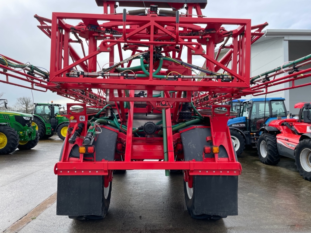 Bateman RB26 sprayer