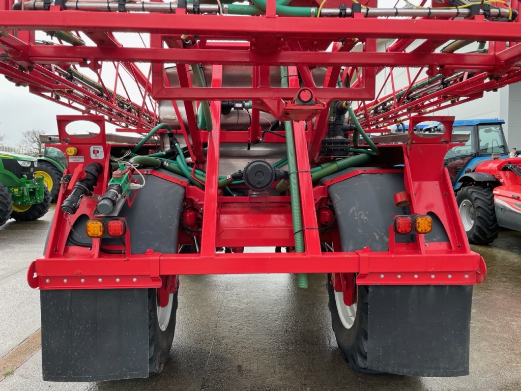 Bateman RB26 sprayer