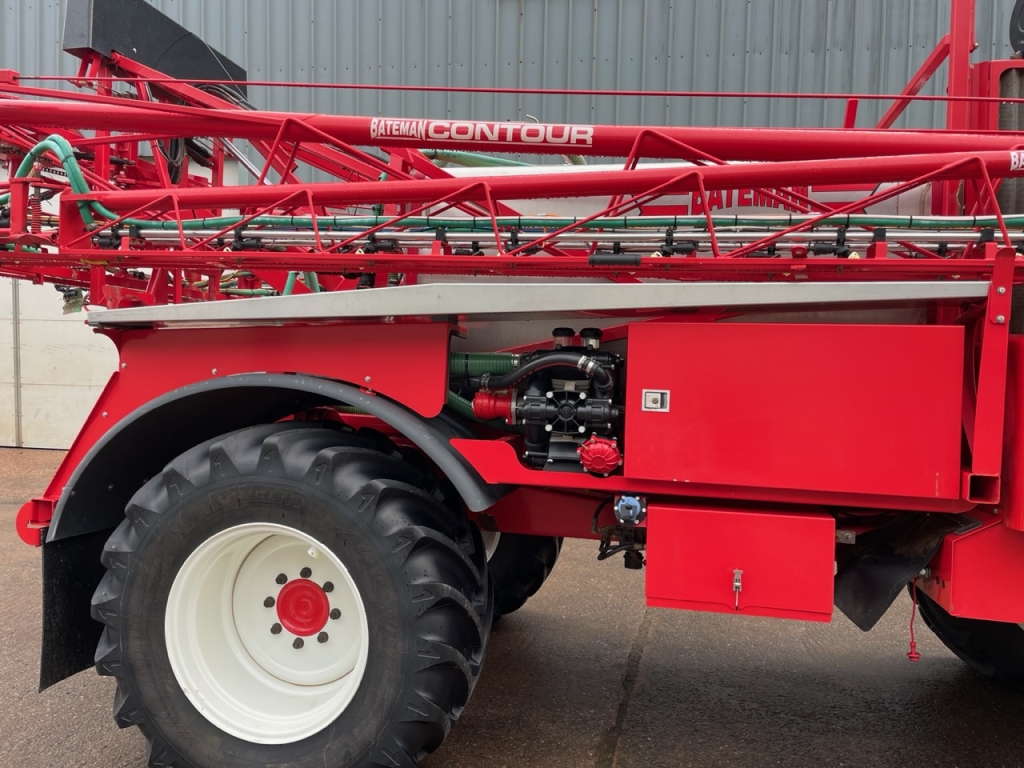 Bateman RB26 sprayer