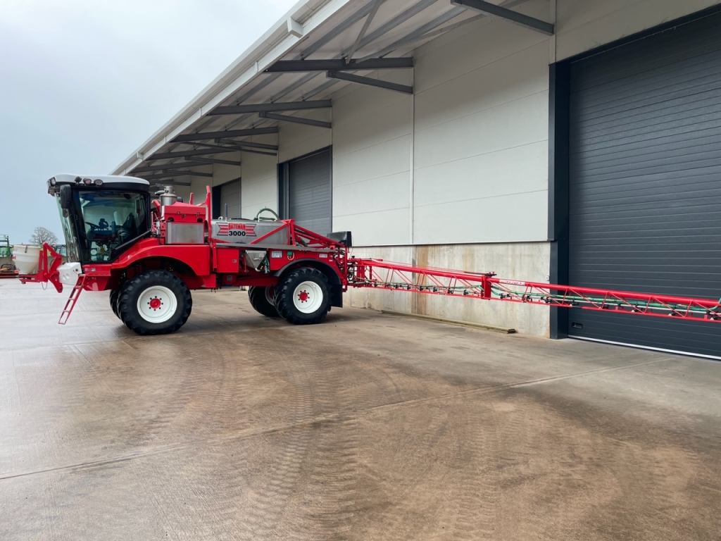 Bateman RB26 sprayer