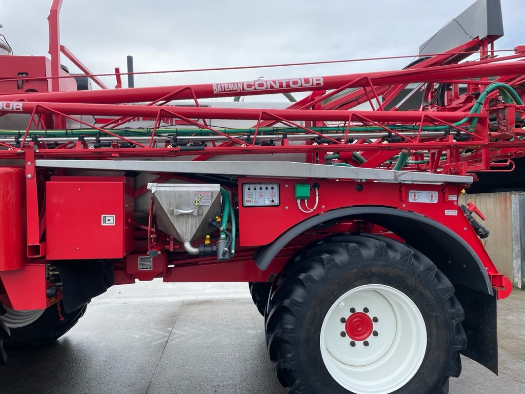 Bateman RB26 sprayer