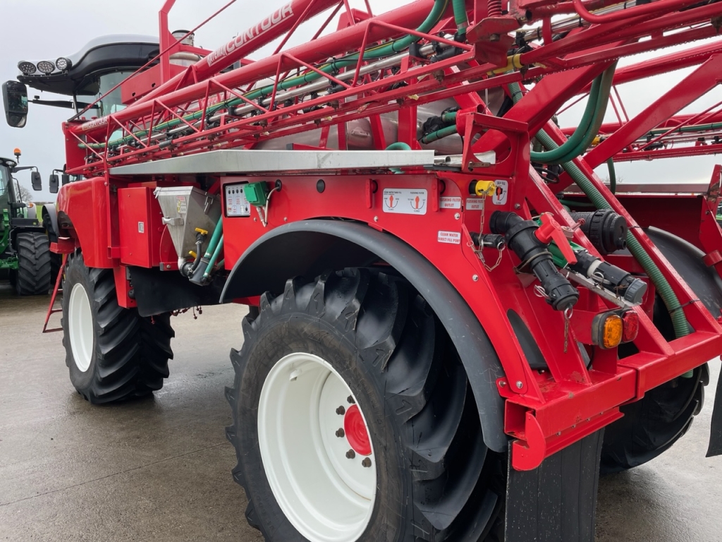 Bateman RB26 sprayer