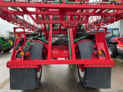 Bateman RB26 sprayer