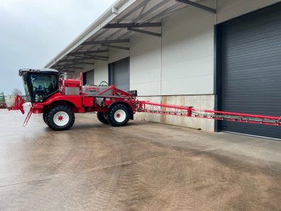Bateman RB26 sprayer