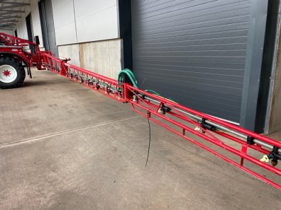 Bateman RB26 sprayer