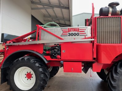 Bateman RB26 sprayer