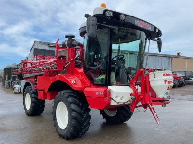 Bateman RB26 sprayer
