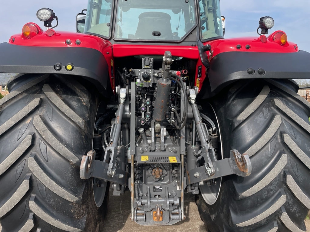 Massey Ferguson 7726S Exclusive