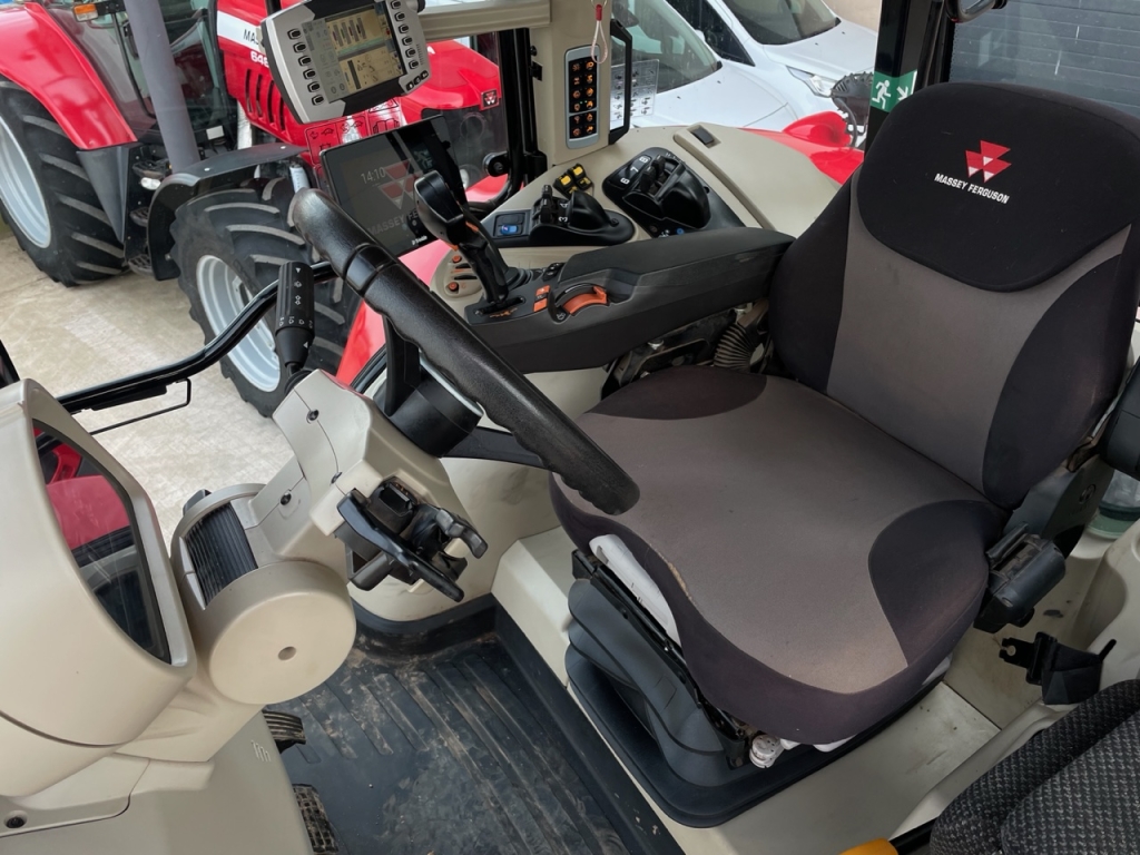 Massey Ferguson 7726S Exclusive