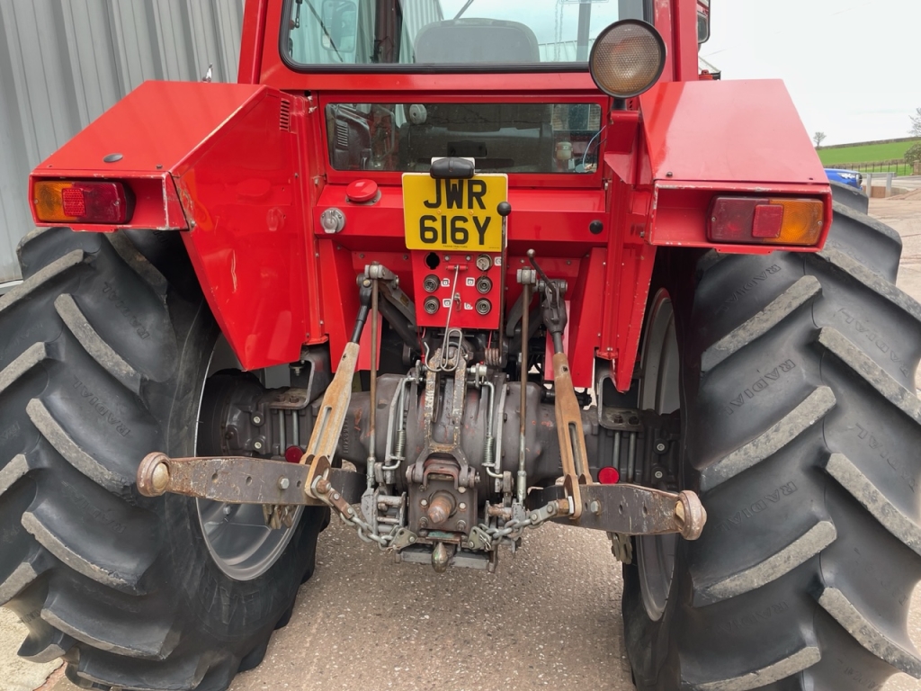 Massey Ferguson 575