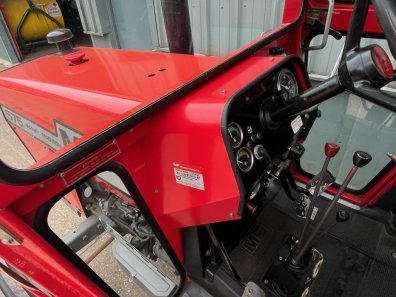 Massey Ferguson 575