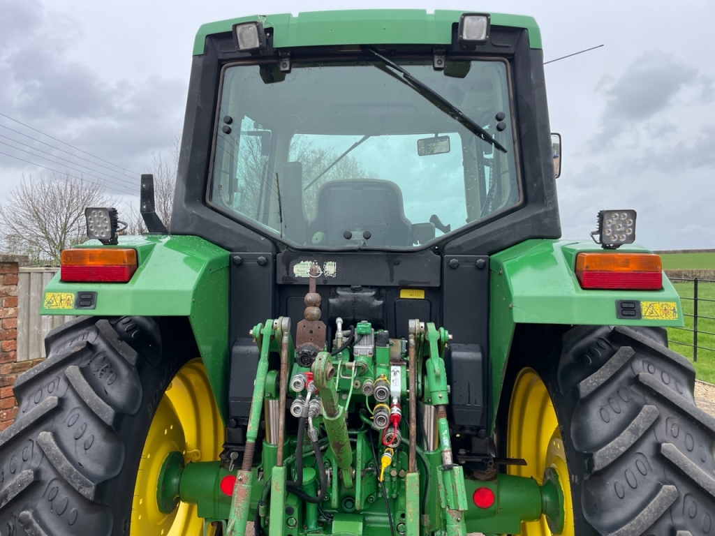 John Deere 6310