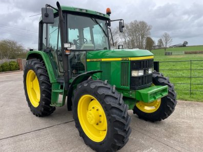 John Deere 6310