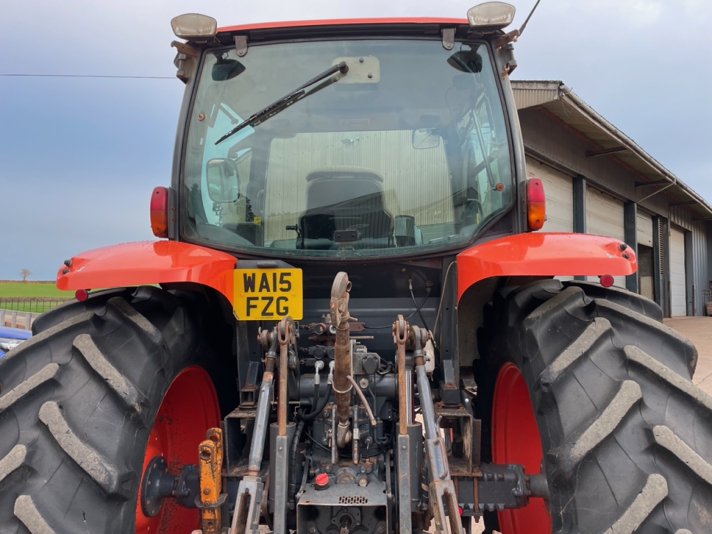Kubota M135GX