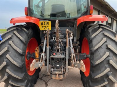 Kubota M135GX