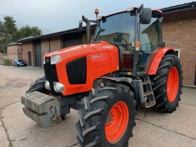 Kubota M135GX