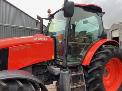 Kubota M135GX