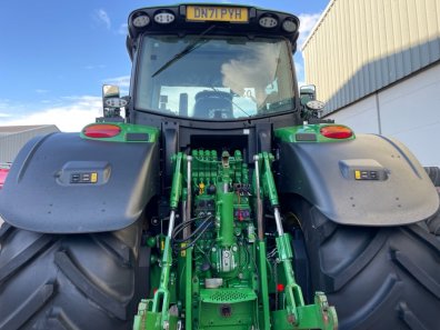 John Deere 6250R