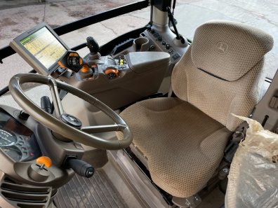 John Deere 6250R
