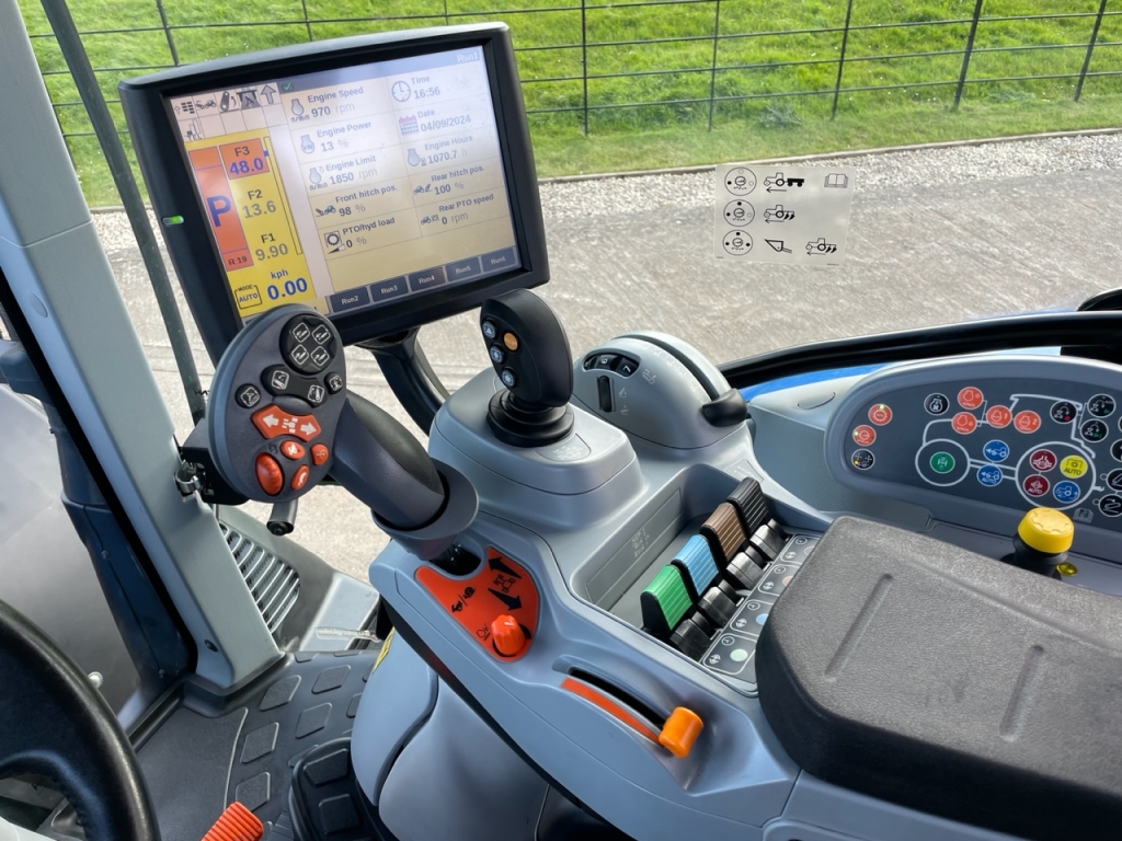 New Holland T6.180