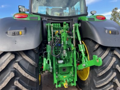 John Deere 6R 185