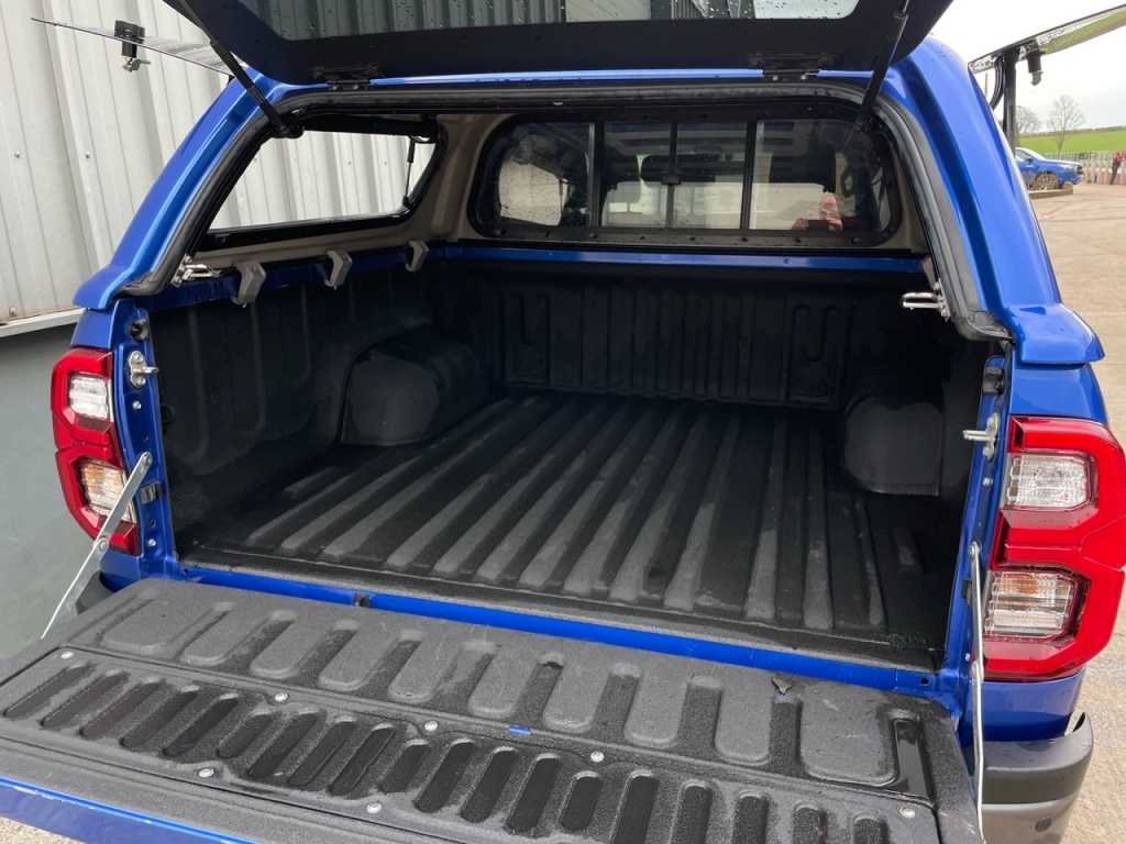 Toyota Hi-Lux Invincible X 2.8 Diesel
