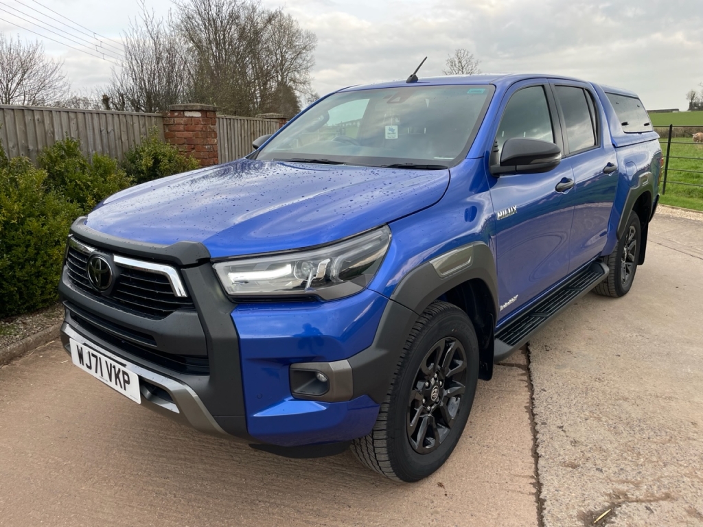 Toyota Hi-Lux Invincible X 2.8 Diesel