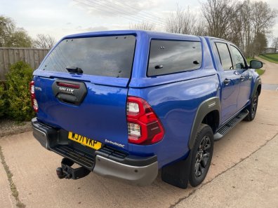 Toyota Hi-Lux Invincible X 2.8 Diesel