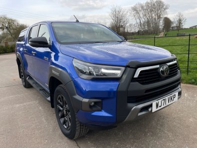 Toyota Hi-Lux Invincible X 2.8 Diesel
