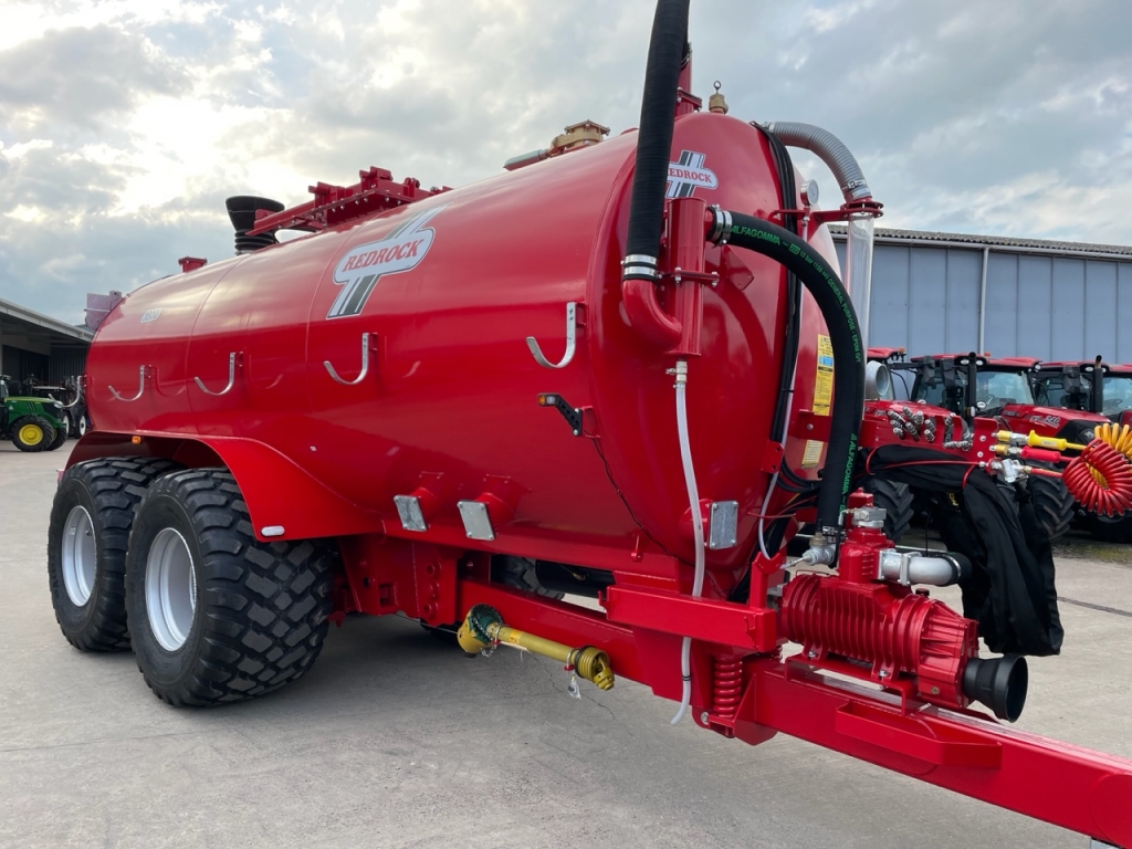Redrock 3500 Gallon tanker