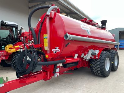 Redrock 3500 Gallon tanker
