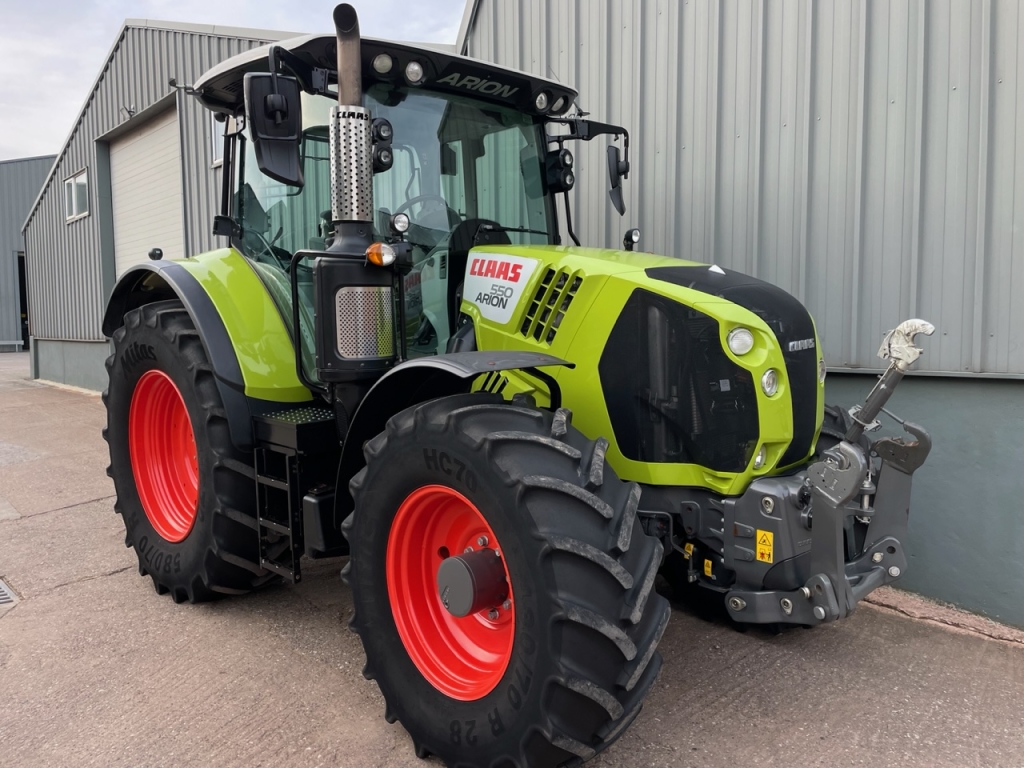 Claas Arion 550