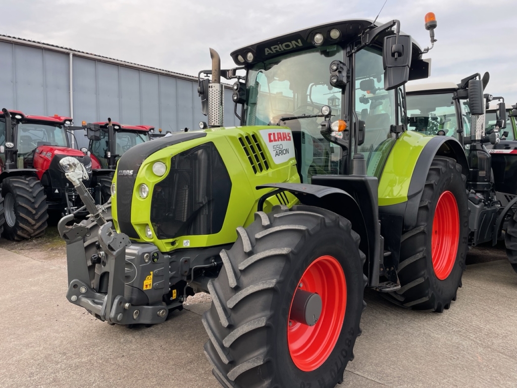 Claas Arion 550