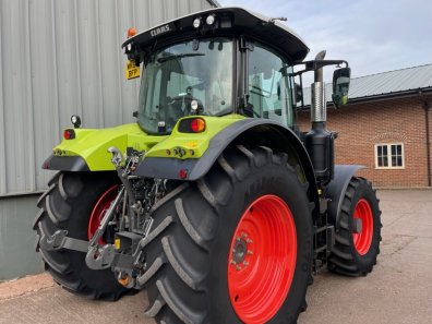 Claas Arion 550