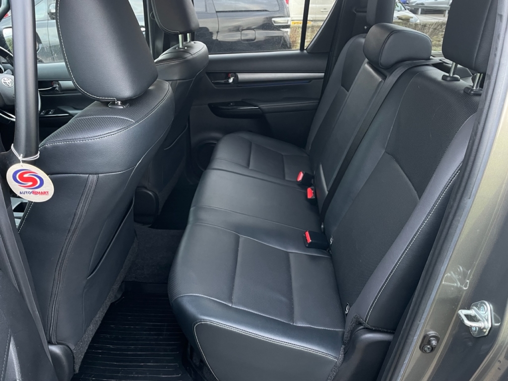 Toyota Hi-Lux Invincible X 2.8 Diesel
