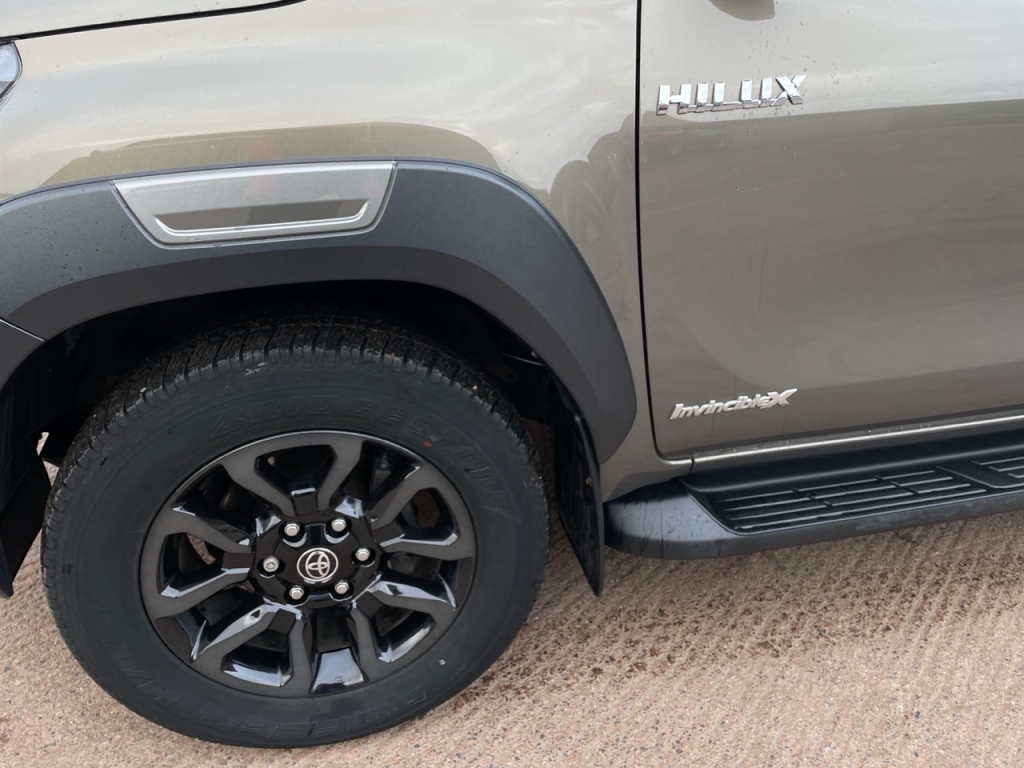 Toyota Hi-Lux Invincible X 2.8 Diesel